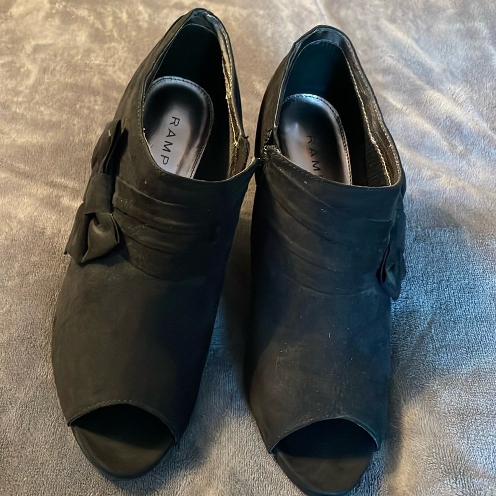 Rampage black suede 4” heel open toe dress shoe